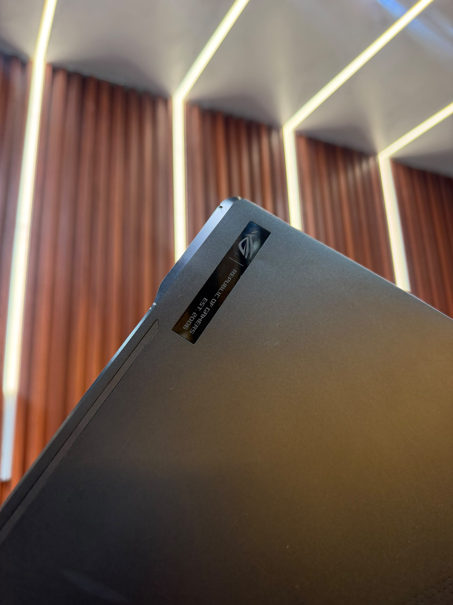 ASUS ROG ZEPHYRUS M16